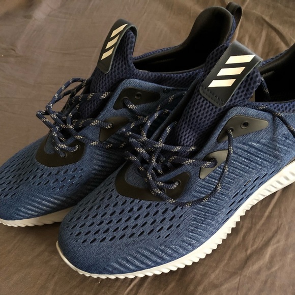 Adidas Alpha Bounce - Picture 1 of 6